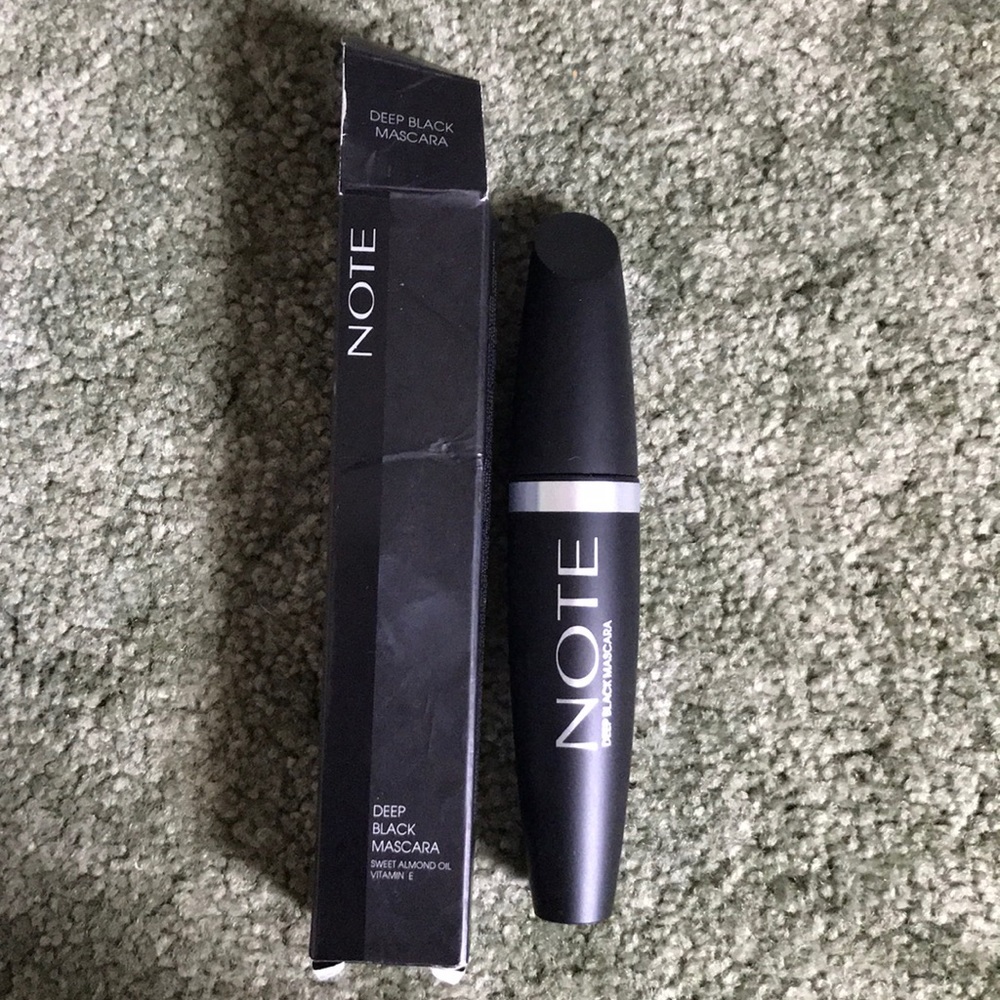 Note Deep Black Mascara